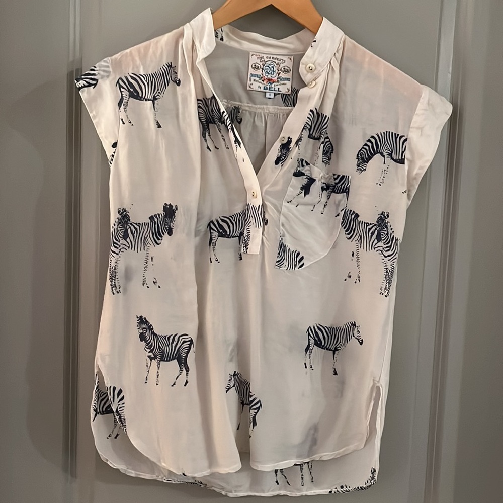 Alicia Bell cotton zebra print top. Size 8